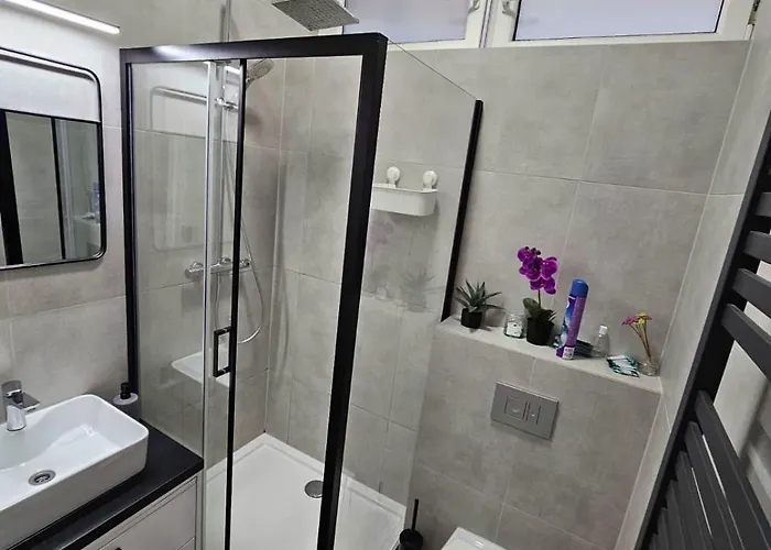 8wygodny W Centrum Wroclawia Wroclaw